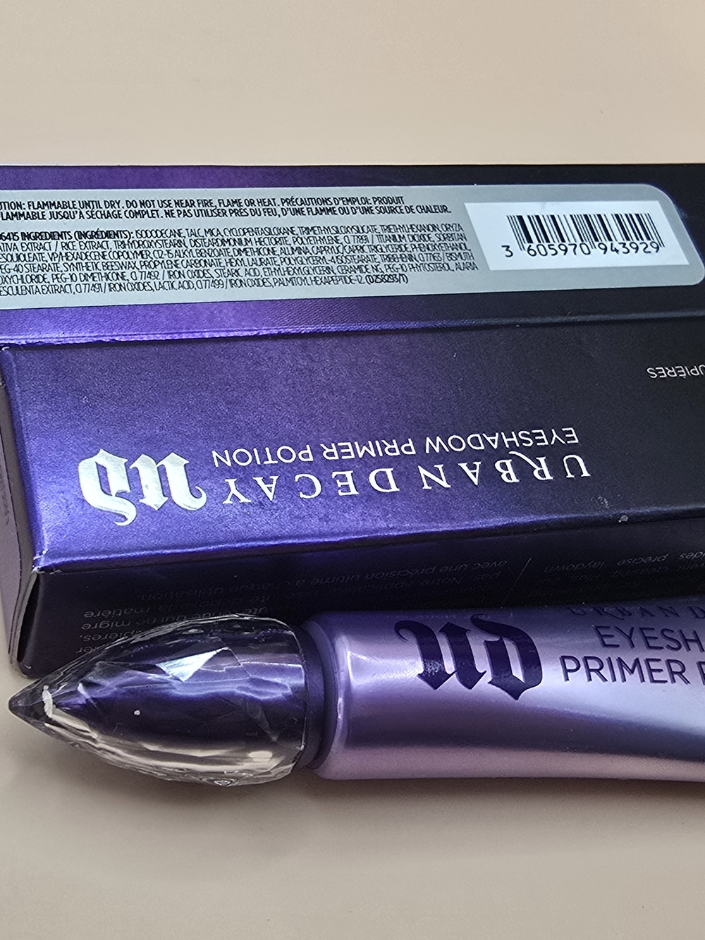 Urban Decay Purple Eyeshadow Primer Potion - Violet Primer